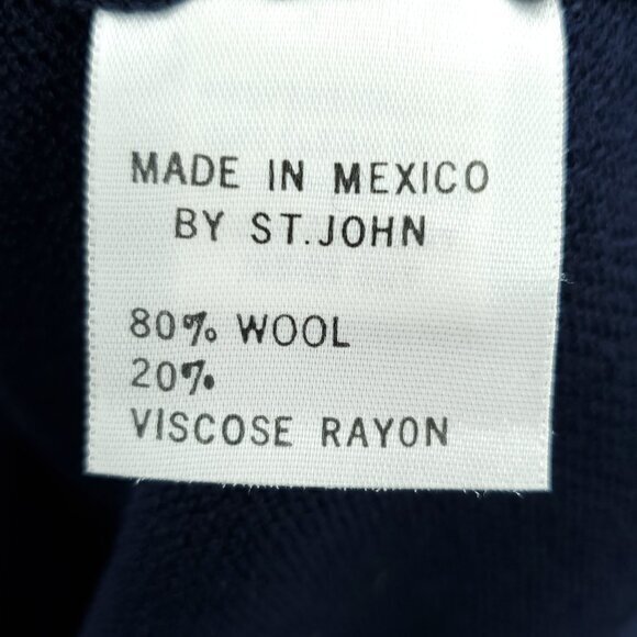 St. John Sport Santana Knit Short Sleeve Embroidered Polo M Navy/Gold Buttons - Picture 14 of 16